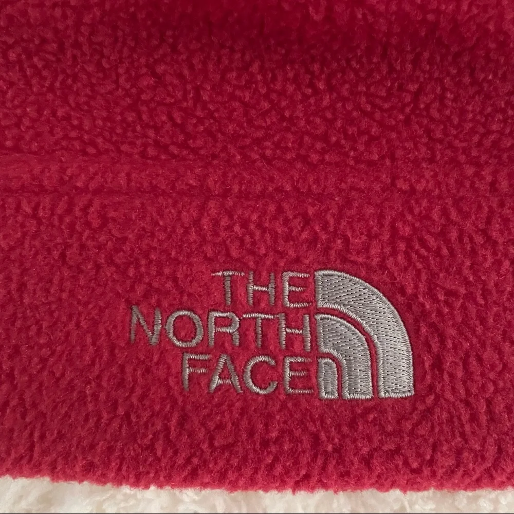 North Face hat - Picture 3 of 8